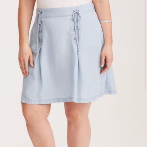 torrid Dresses & Skirts - Torrid Denim Skirt